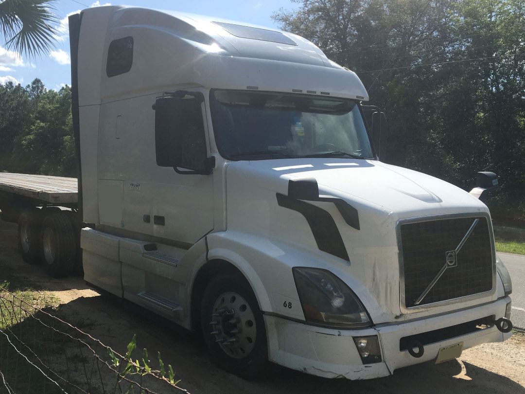 2013 VOLVO VNL 64T670 - Image 5
